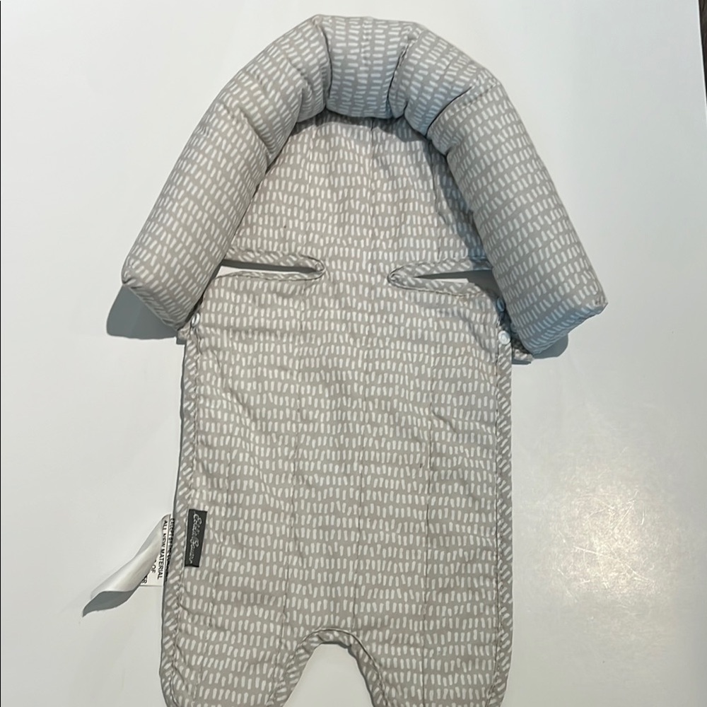 Eddie Bauer Gray Quilted Infant Car Seat Insert - Picture 5 of 7